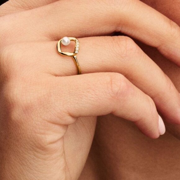 Women's Organically Shaped Pavé Circle & Treated Freshwater Cultured Pearl Ring - Picture 3 of 5